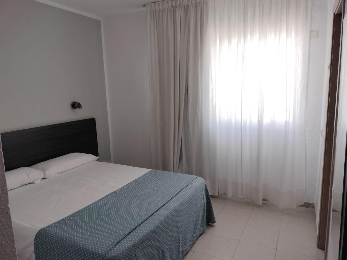 Hostal Tahiti Rs Salou Esterno foto