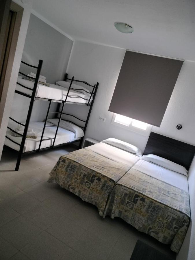 Hostal Tahiti Rs Salou Esterno foto