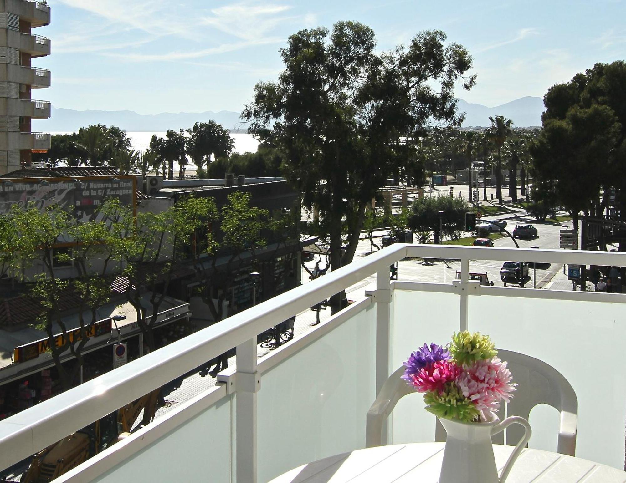 Hostal Tahiti Rs Salou Esterno foto