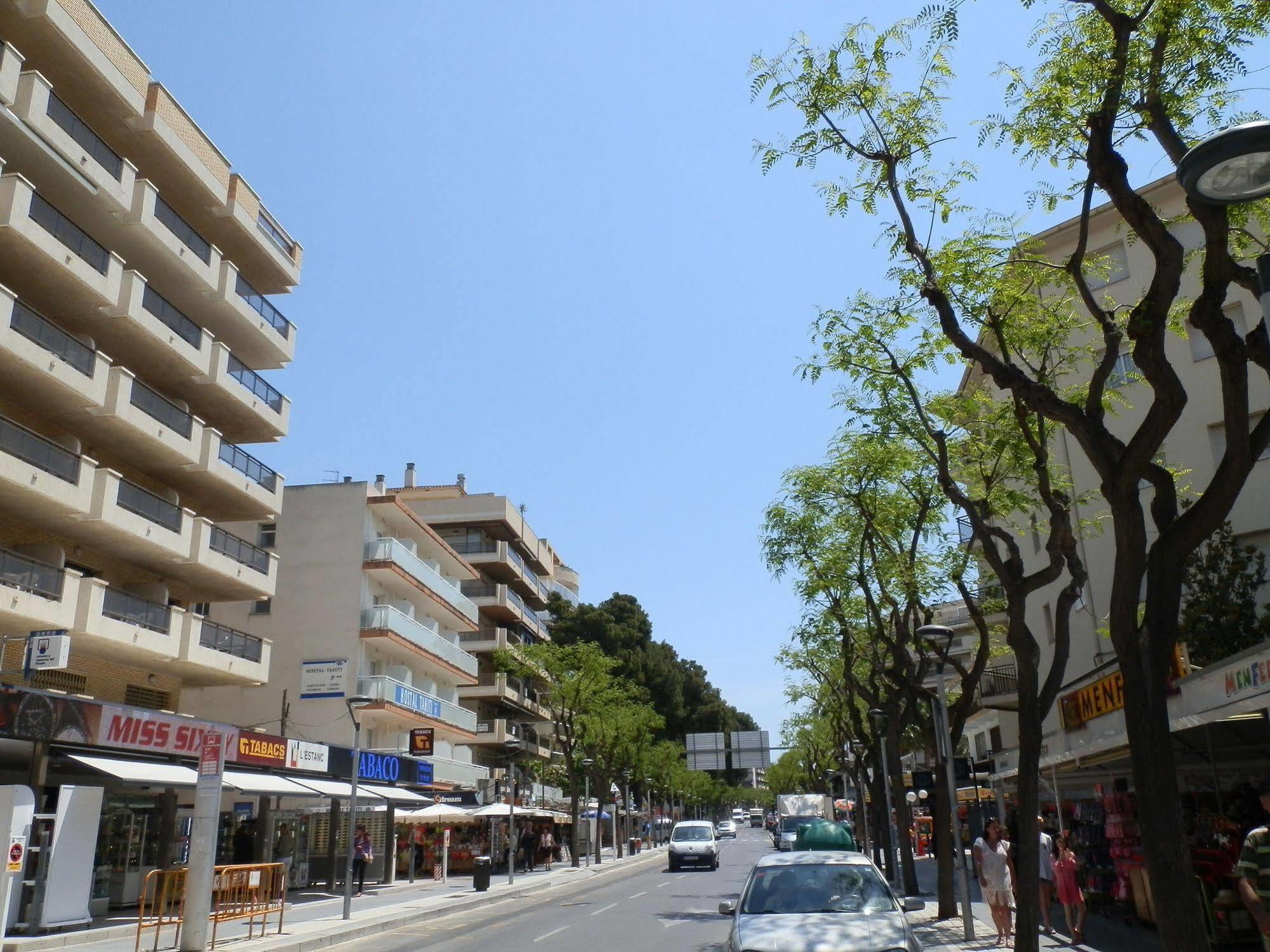 Hostal Tahiti Rs Salou Esterno foto