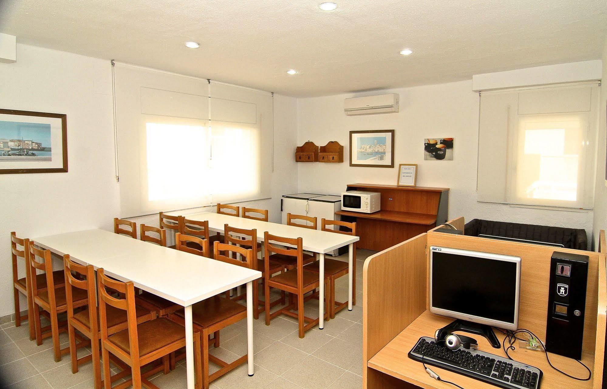 Hostal Tahiti Rs Salou Esterno foto